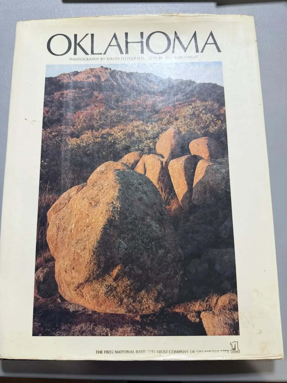 Oklahoma Photography by David Fitzgerald Text by Bill Burchardt Hardcover 091285